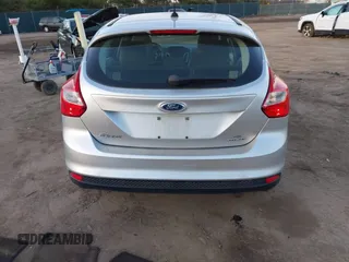 2013 Ford Focus SE with VIN 1FADP3K26DL350210, listed as a IAAI auction lot 41822980 with 124,569 mi miles and . Bid and sale history available at carsss.com. Image 16.