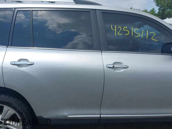 2011 Toyota Highlander Limited with VIN 5TDDK3EH4BS088031, listed as a IAAI auction lot 42515112 with 229,117 mi miles and . Bid and sale history available at DreamBid. Image 14.