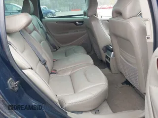 2004 Volvo V70 XC Cross Country with VIN YV1SZ59H541140690, listed as a IAAI auction lot 42060998 with 133,154 mi miles and . Bid and sale history available at DreamBid. Image 8.