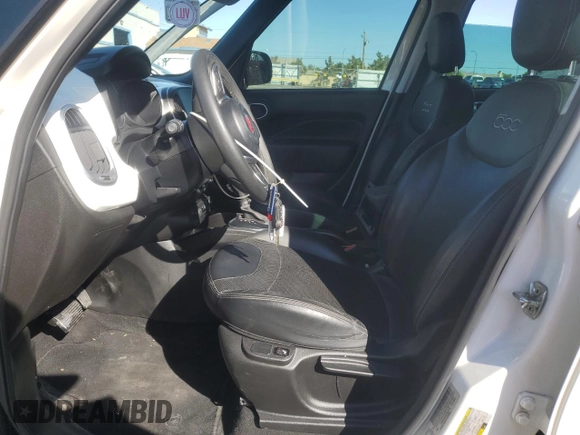 2019 FIAT 500L Trekking with VIN ZFBNFADH3KZ042173, listed as a Copart auction lot 73192904 with 51,624 mi miles and Salvage Title. Bid and sale history available at carsss.com. Image 7.