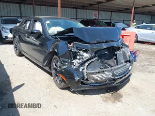 2019 Chrysler 300 Touring with VIN 2C3CCAAG8KH614299, listed as a IAAI auction lot 42008835 with 86,600 mi miles. Bid and sale history available at carsss.com. Image 1.