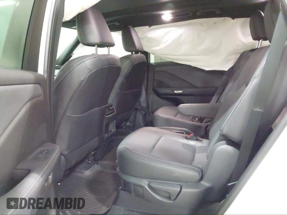 2024 Lexus TX 350 z VIN 5TDAAAB69RS007659, wystawiony jako IAAI lot #41593345 z przebiegiem 6 152 mil mil oraz . Historia ofert i sprzedaży dostępna na DreamBid. Obrazek 8.