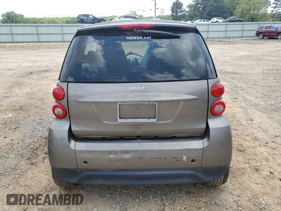 2013 Smart fortwo Pure z VIN WMEEJ3BA7DK678251, wystawiony jako Copart lot #54522125 z przebiegiem Nie podano mil oraz Tytuł czysty. Historia ofert i sprzedaży dostępna na DreamBid. Obrazek 6.