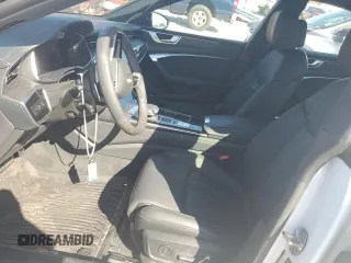 2024 Audi S7 Prestige z VIN WAUSFBF22RN048432, wystawiony jako Copart lot #56690455 z przebiegiem 11 055 mil mil oraz Szkody całkowita. Historia ofert i sprzedaży dostępna na DreamBid. Obrazek 7.