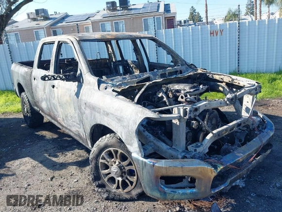 2022 Ram 2500 Tradesman with VIN 3C6UR5CL8NG125686, listed as a IAAI auction lot 41300024 with 1 mi miles. Bid and sale history available at carsss.com. Image 1.