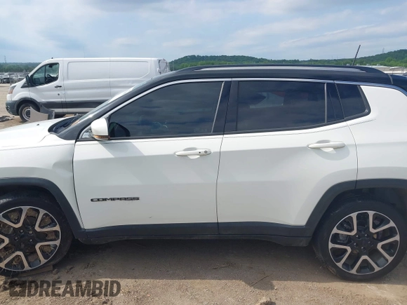 2018 Jeep Compass Limited with VIN 3C4NJDCBXJT298469, listed as a IAAI auction lot 42393665 with 61,589 mi miles and . Bid and sale history available at DreamBid. Image 14.