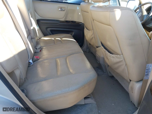 2002 Toyota Highlander with VIN JTEGF21A020069687, listed as a IAAI auction lot 38327598 with 178,401 mi miles. Bid and sale history available at carsss.com. Image 8.