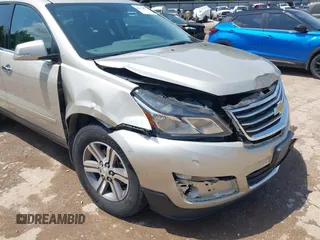 2015 Chevrolet Traverse LT z VIN 1GNKRHKD7FJ109076, wystawiony jako IAAI lot #42032817 z przebiegiem 62 830 mil mil oraz . Historia ofert i sprzedaży dostępna na DreamBid. Obrazek 17.