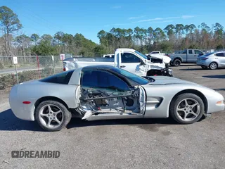 2000 Chevrolet Corvette with VIN 1G1YY22GXY5123782, listed as a IAAI auction lot 41276744 with 135,845 mi miles. Bid and sale history available at carsss.com. Image 13.