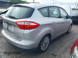 2013 Ford C-Max SEL z VIN 1FADP5BU6DL504301, wystawiony jako IAAI lot #42366960 z przebiegiem 239 190 mil mil oraz . Historia ofert i sprzedaży dostępna na DreamBid. Obrazek 4.