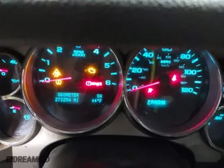 2010 Chevrolet Silverado 1500 LT with VIN 1GCSKSE35AZ214979, listed as a IAAI auction lot 41479224 with 272,254 mi miles. Bid and sale history available at carsss.com. Image 7.