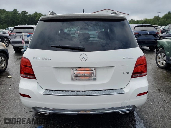 2015 Mercedes-Benz GLK 350 with VIN WDCGG8JB7FG426982, listed as a Copart auction lot 67532984 with 44,325 mi miles and Salvage Title. Bid and sale history available at DreamBid. Image 6.