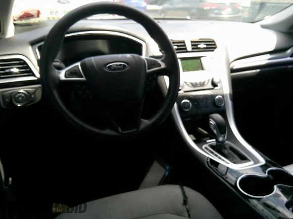 2015 Ford Fusion S with VIN 1FA6P0G71F5127771, listed as a IAAI auction lot 42197577 with 179,301 mi miles and . Bid and sale history available at DreamBid. Image 1.