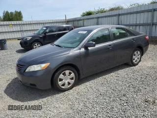 2008 Toyota Camry LE z VIN 4T1BK46K38U564521, wystawiony jako Copart lot #56508825 z przebiegiem 238 689 mil mil oraz Czysty tytuł • Clean title. Historia ofert i sprzedaży dostępna na DreamBid. Obrazek 1.