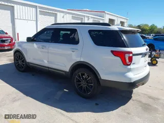 2017 Ford Explorer XLT with VIN 1FM5K7D8XHGC99939, listed as a IAAI auction lot 41826914 with 107,624 mi miles. Bid and sale history available at carsss.com. Image 3.
