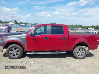 2008 Ford F-150 XLT z VIN 1FTPW145X8FB24486, wystawiony jako IAAI lot #42660049 z przebiegiem 82 898 mil mil oraz . Historia ofert i sprzedaży dostępna na DreamBid. Obrazek 14.