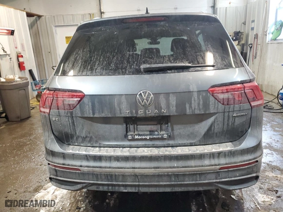 2024 Volkswagen Tiguan SE with VIN 3VVMB7AX8RM013610, listed as a Copart auction lot 41973885 with 14,653 mi miles and Salvage Title. Bid and sale history available at carsss.com. Image 6.