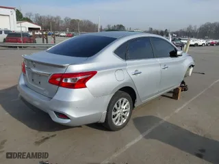2019 Nissan Sentra SV with VIN 3N1AB7APXKY202357, listed as a IAAI auction lot 41795476 with 107,406 mi miles. Bid and sale history available at carsss.com. Image 4.