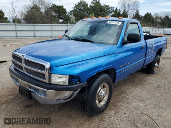 2001 Dodge 2500 z VIN 3B7KC26Z21M557430, wystawiony jako Copart lot #53995215 z przebiegiem 185 131 mil mil oraz Szkoda całkowita • Salvage title. Historia ofert i sprzedaży dostępna na DreamBid. Obrazek 1.