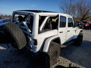 2022 Jeep Wrangler Unlimited Rubicon with VIN 1C4HJXFG6NW184670, listed as a Copart auction lot 84152964 with 31,459 mi miles and Salvage title. Bid and sale history available at DreamBid. Image 3.