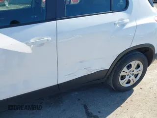 2016 Chevrolet Trax LS with VIN 3GNCJKSB4GL280174, listed as a IAAI auction lot 41982347 with 112,195 mi miles. Bid and sale history available at carsss.com. Image 6.
