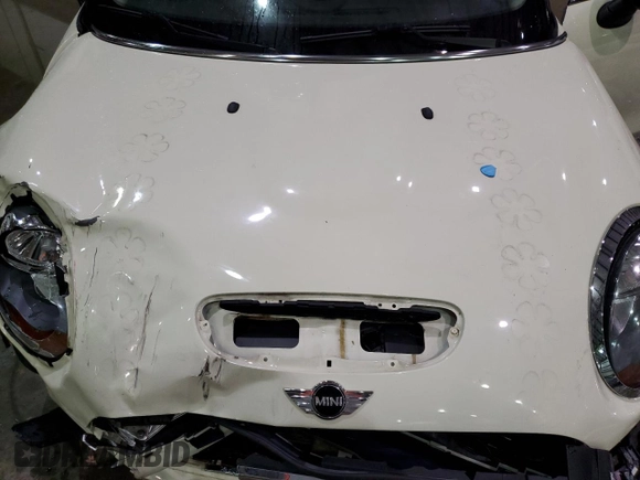 2018 MINI Hardtop 4 Door Cooper S z VIN WMWXU3C5XJ2F50470, wystawiony jako Copart lot #41575815 z przebiegiem 42 418 mil mil oraz Szkoda całkowita • Salvage title. Historia ofert i sprzedaży dostępna na DreamBid. Obrazek 12.