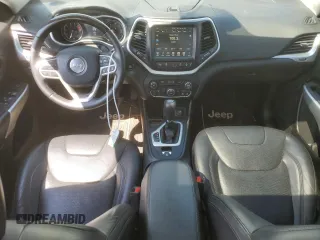 2017 Jeep Cherokee Overland with VIN 1C4PJLJS1HW640840, listed as a Copart auction lot 61449965 with 53,277 mi miles and Salvage title. Bid and sale history available at DreamBid. Image 8.