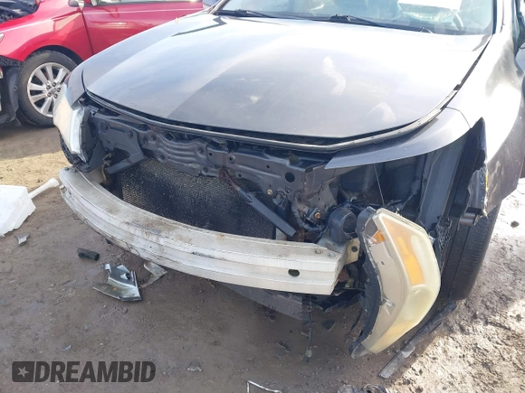 2009 Acura TL Tech with VIN 19UUA86579A018035, listed as a IAAI auction lot 41875207 with 266,770 mi miles. Bid and sale history available at carsss.com. Image 5.