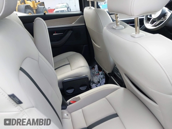 2024 Mazda CX-90 Preferred z VIN JM3KKBHA5R1158229, wystawiony jako IAAI lot #42008464 z przebiegiem 20 817 mil mil oraz . Historia ofert i sprzedaży dostępna na DreamBid. Obrazek 8.
