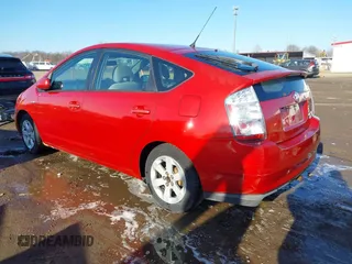 2006 Toyota Prius with VIN JTDKB20U767064991, listed as a IAAI auction lot 41806227 with 197,166 mi miles. Bid and sale history available at carsss.com. Image 3.
