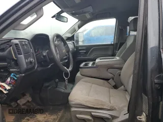 2019 Chevrolet Silverado 3500HD Work Truck z VIN 1GC4KVCY4KF253140, wystawiony jako Copart lot #76570224 z przebiegiem 124 186 mil mil oraz Tytuł czysty. Historia ofert i sprzedaży dostępna na DreamBid. Obrazek 7.