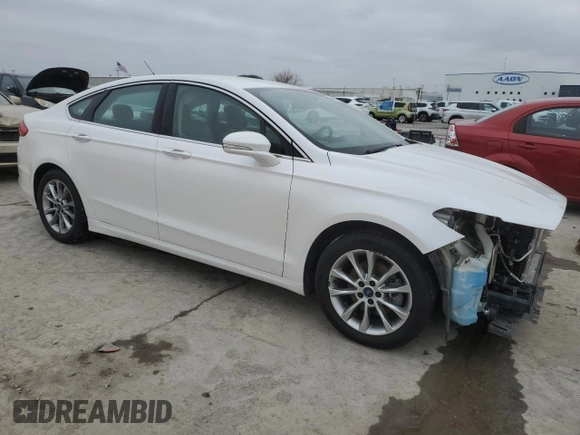 2017 Ford Fusion SE with VIN 3FA6P0HD8HR131580, listed as a Copart auction lot 44306065 with 104,726 mi miles and Clean Title. Bid and sale history available at carsss.com. Image 4.