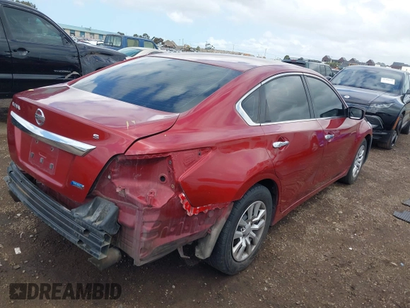 2014 Nissan Altima S with VIN 1N4AL3AP9EN261135, listed as a IAAI auction lot 41934377 with 143,596 mi miles and . Bid and sale history available at carsss.com. Image 4.