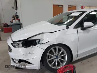 2017 Ford Fusion SE with VIN 3FA6P0H7XHR355914, listed as a IAAI auction lot 41983458 with 118,403 mi miles. Bid and sale history available at carsss.com. Image 6.