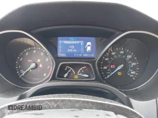 2013 Ford Focus SE with VIN 1FADP3K26DL275329, listed as a IAAI auction lot 41922232 with 86,211 mi miles and . Bid and sale history available at carsss.com. Image 7.