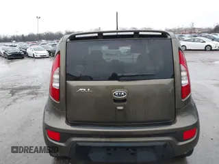 2012 Kia Soul + with VIN KNDJT2A67C7426869, listed as a IAAI auction lot 41941698 with 117,815 mi miles. Bid and sale history available at carsss.com. Image 17.