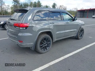 2020 Jeep Grand Cherokee Altitude z VIN 1C4RJFAG5LC364453, wystawiony jako IAAI lot #42168969 z przebiegiem 66 573 mil mil oraz . Historia ofert i sprzedaży dostępna na DreamBid. Obrazek 4.