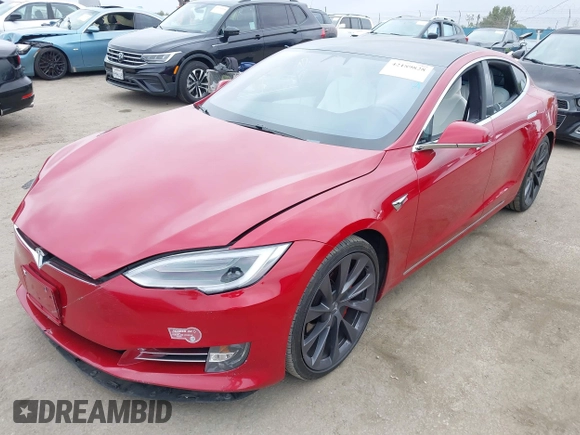 2019 Tesla Model S 100D z VIN 5YJSA1E46KF332066, wystawiony jako IAAI lot #42189828 z przebiegiem 55 751 mil mil oraz . Historia ofert i sprzedaży dostępna na DreamBid. Obrazek 17.