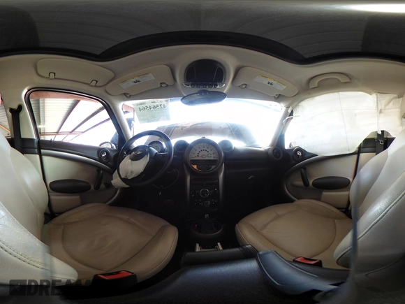 2012 MINI Countryman with VIN WMWZB3C51CWM04563, listed as a IAAI auction lot 42564564 with 95,760 mi miles and . Bid and sale history available at DreamBid. Image 18.