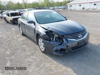 2012 Nissan Altima S z VIN 1N4AL2AP2CN440740, wystawiony jako IAAI lot #42133846 z przebiegiem 117 460 mil mil oraz . Historia ofert i sprzedaży dostępna na DreamBid. Obrazek 1.