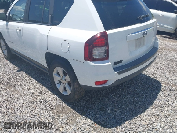 2016 Jeep Compass Sport with VIN 1C4NJCBA6GD560179, listed as a IAAI auction lot 42156503 with 177,265 mi miles and . Bid and sale history available at DreamBid. Image 3.