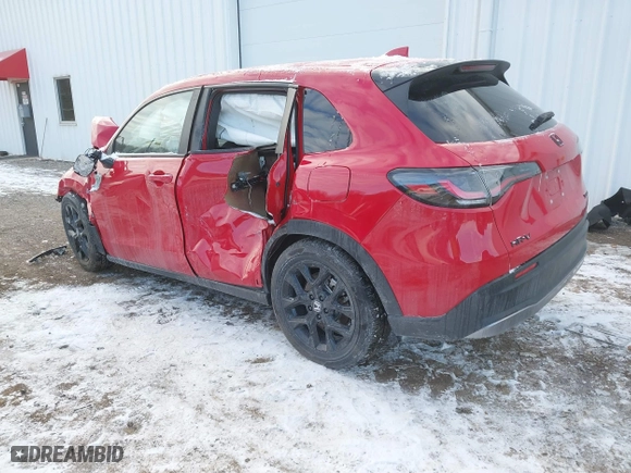 2025 Honda HR-V Sport with VIN 3CZRZ2H53SM703384, listed as a IAAI auction lot 41291132 with 5,644 mi miles. Bid and sale history available at carsss.com. Image 3.