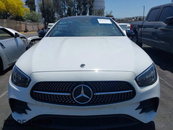 2022 Mercedes-Benz E 450 with VIN W1K1J5JB9NF173816, listed as a IAAI auction lot 42394337 with 34,251 mi miles and . Bid and sale history available at DreamBid. Image 13.