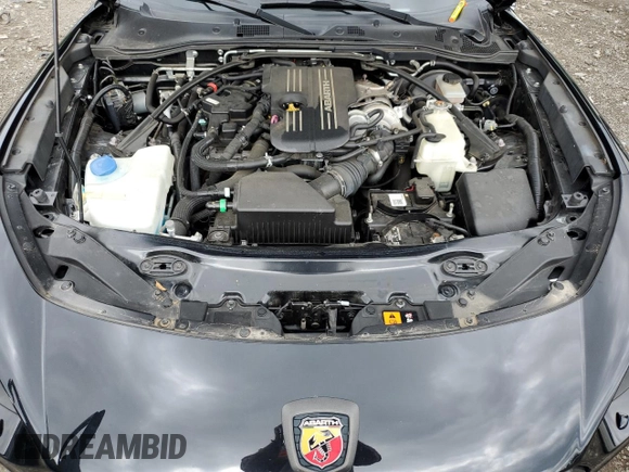 2018 FIAT 124 Spider Abarth z VIN JC1NFAEK6J0135812, wystawiony jako Copart lot #61188194 z przebiegiem 36 852 mil mil oraz Szkoda całkowita • Salvage title. Historia ofert i sprzedaży dostępna na DreamBid. Obrazek 7.