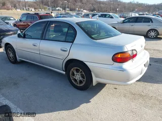 2001 Chevrolet Malibu LS with VIN 1G1NE52J216211458, listed as a IAAI auction lot 41463419 with 177,790 mi miles. Bid and sale history available at carsss.com. Image 3.