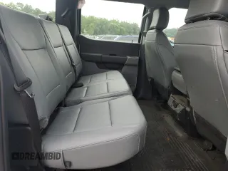 2024 Ford F-250 XL z VIN 1FT7W2BA9REC55812, wystawiony jako Copart lot #64114595 z przebiegiem 12 778 mil mil oraz Czysty tytuł • Clean title. Historia ofert i sprzedaży dostępna na DreamBid. Obrazek 10.