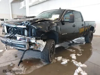 2011 Chevrolet Silverado 2500HD LT with VIN 1GC1KXC80BF230856, listed as a IAAI auction lot 41268152 with 277,386 mi miles. Bid and sale history available at carsss.com. Image 18.