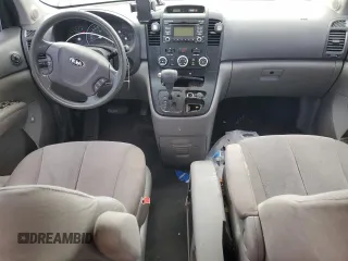 2014 Kia Sedona LX with VIN KNDMG4C78E6538916, listed as a Copart auction lot 42258495 with 145,260 mi miles and Salvage Title. Bid and sale history available at carsss.com. Image 8.