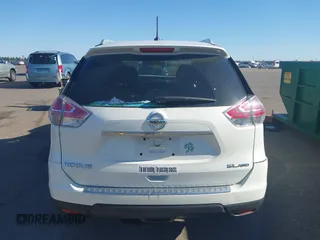 2015 Nissan Rogue SV z VIN 5N1AT2MV5FC857494, wystawiony jako IAAI lot #42198139 z przebiegiem 110 369 mil mil oraz . Historia ofert i sprzedaży dostępna na DreamBid. Obrazek 16.