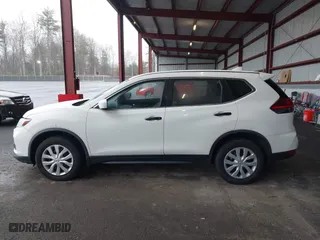 2017 Nissan Rogue SL with VIN JN8AT2MV1HW010658, listed as a IAAI auction lot 41923633 with 139,671 mi miles. Bid and sale history available at carsss.com. Image 14.